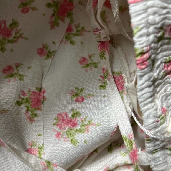 Sim & Sam Ivory pink floral print crop top- NWT - M - Picture 10 of 12
